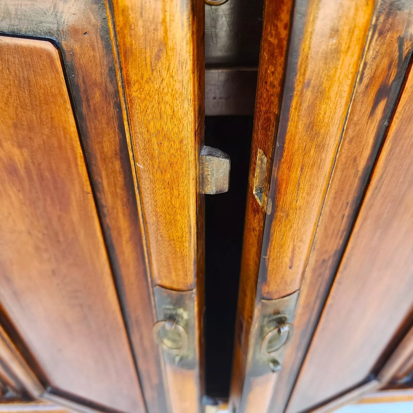 Antique Qing Dynasty Chinese Cabinet Bar Buffet Server