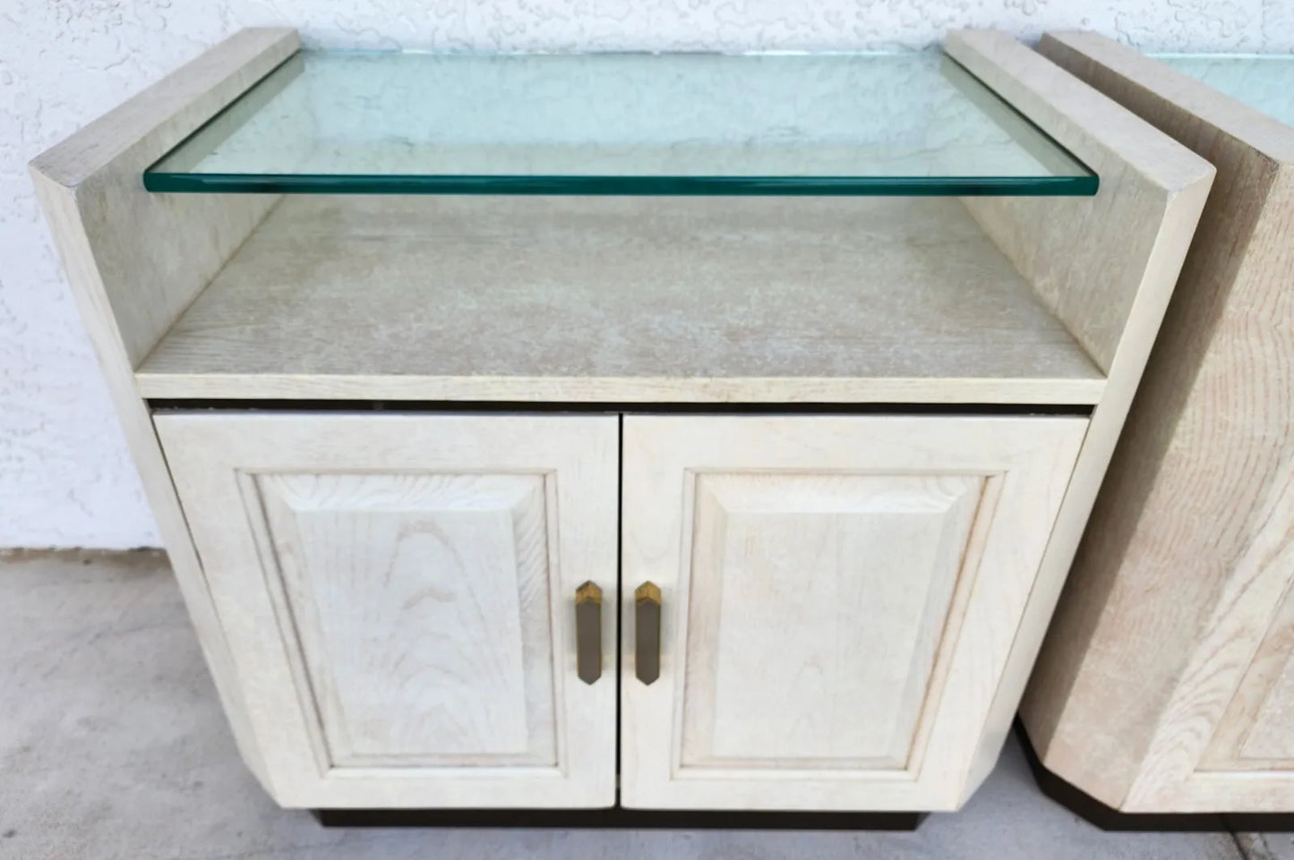 Henredon Charisma Nightstands Side Tables Picklewood Pair