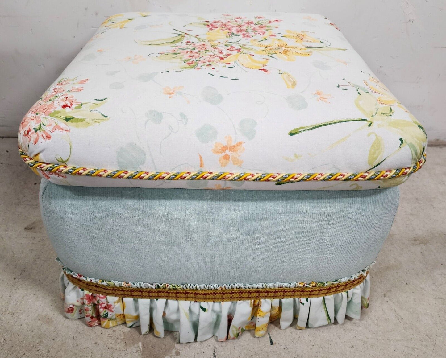 Shabby Chic Designer Cottage Ottoman Pouf