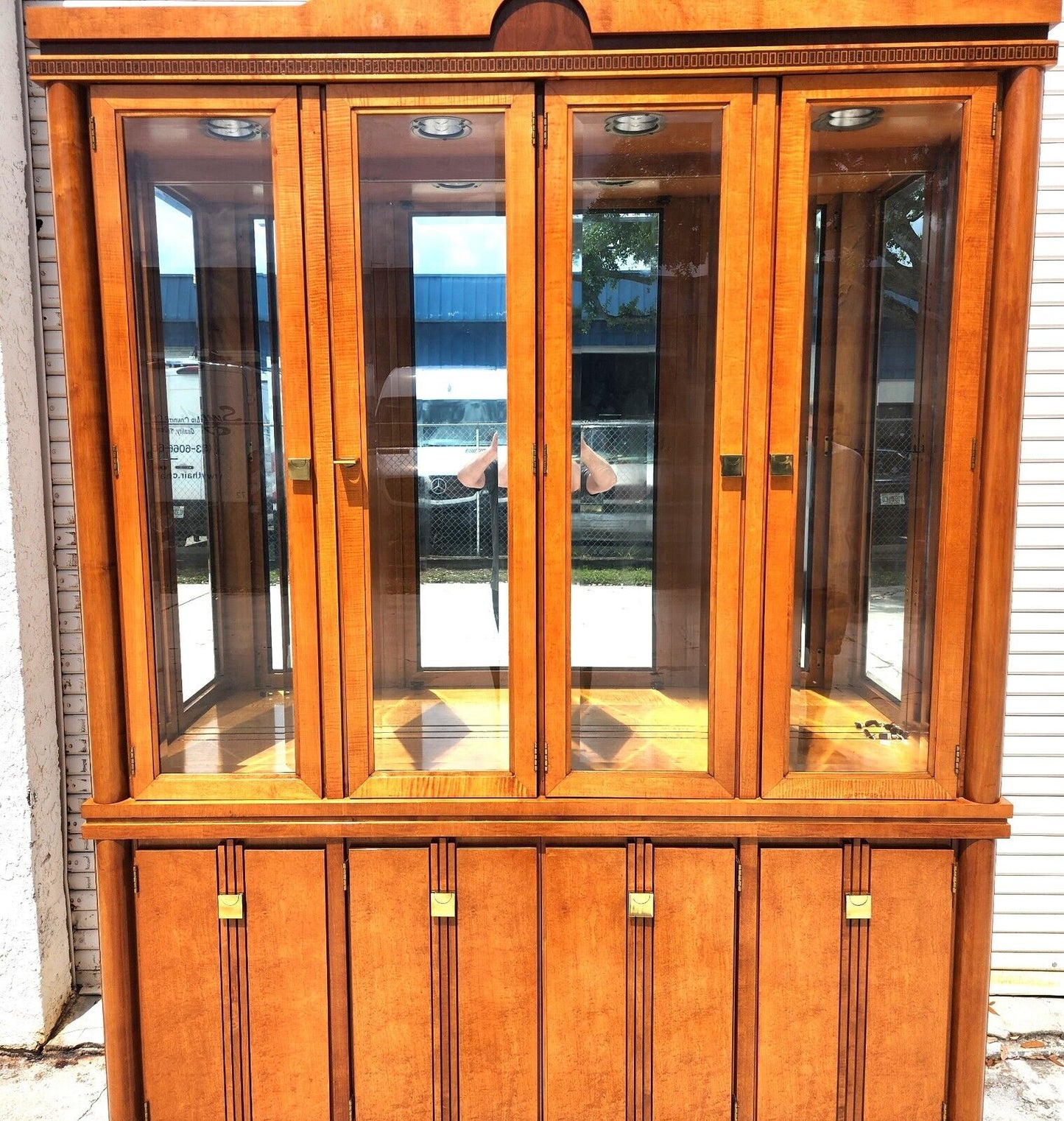 HICKORY WHITE CHINA CABINET BIEDERMEIER GENESIS COLLECTION