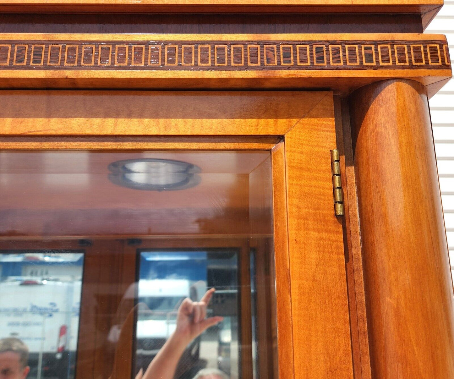 HICKORY WHITE CHINA CABINET BIEDERMEIER GENESIS COLLECTION