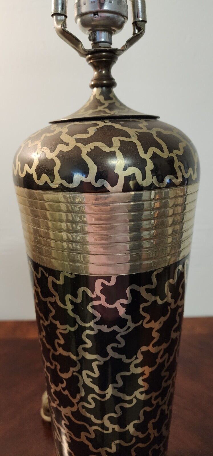 JAY SPECTRE DINANDERIE TABLE LAMP 1980s