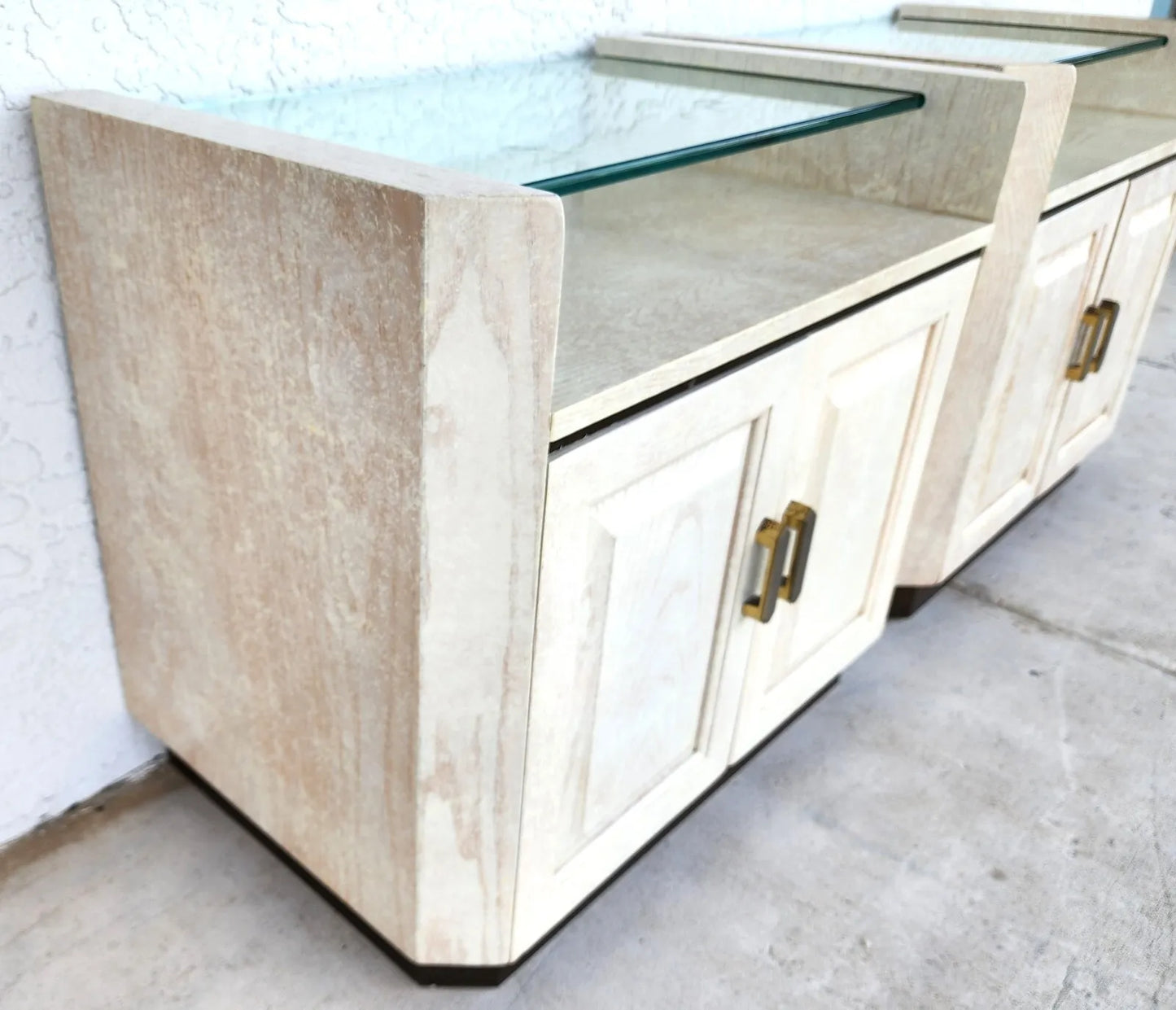 Henredon Charisma Nightstands Side Tables Picklewood Pair