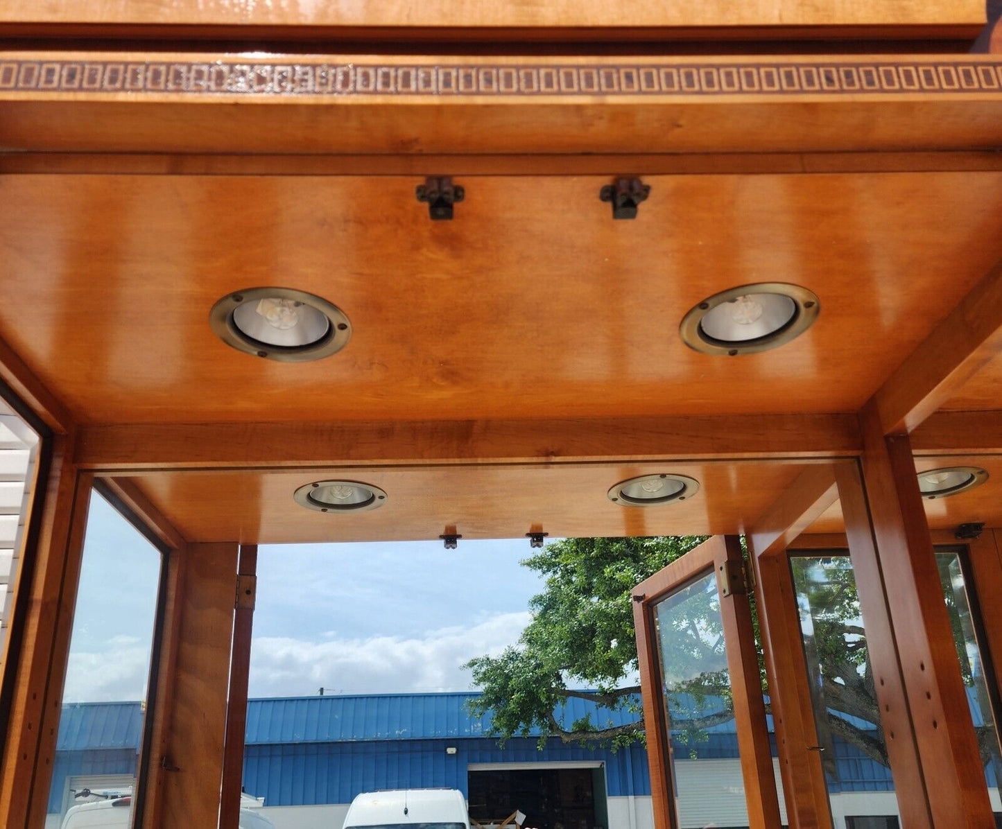 HICKORY WHITE CHINA CABINET BIEDERMEIER GENESIS COLLECTION