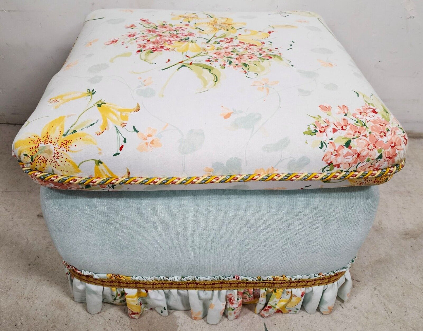 Shabby Chic Designer Cottage Ottoman Pouf