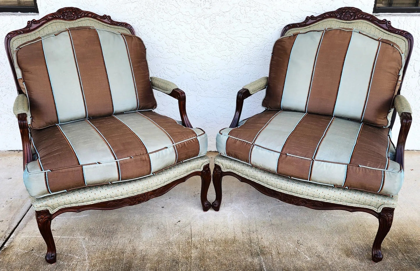 French Bergere Lounge Chairs Louis XV Silk