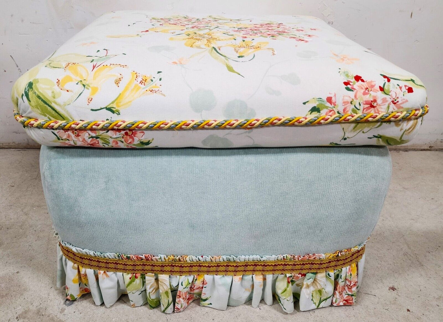 Shabby Chic Designer Cottage Ottoman Pouf