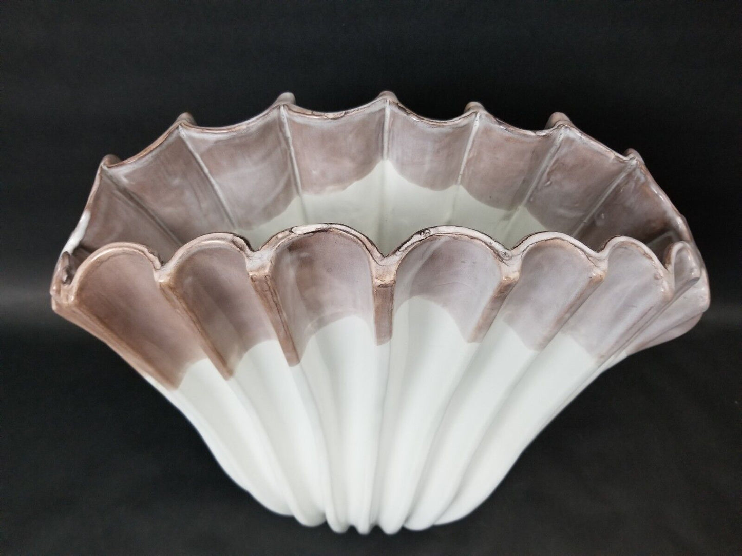 Huge GARCIA IMPORTS Spain Ceramic Scalloped Clam Shell Vase 20" x 16"