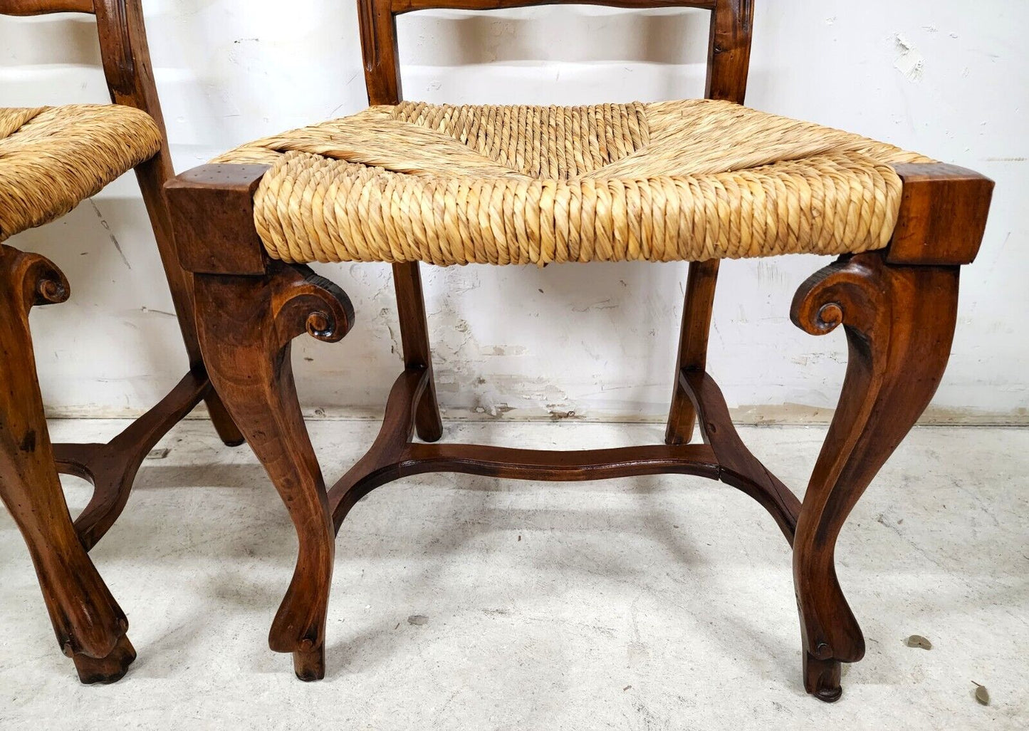 Italian Venetian Dining Chairs Walnut Rush Seat Hand Made (6)