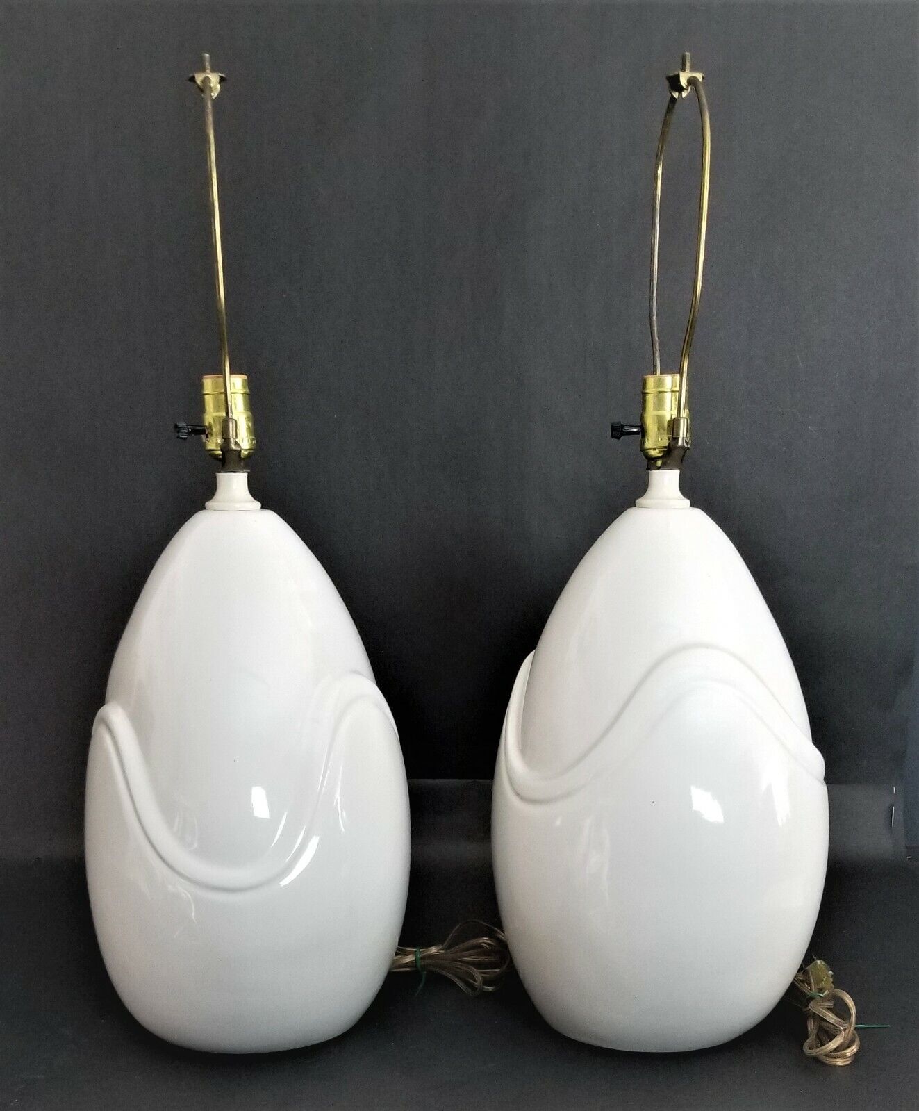 Vintage Pair of Art Deco Teardrop White Ceramic Table Lamps