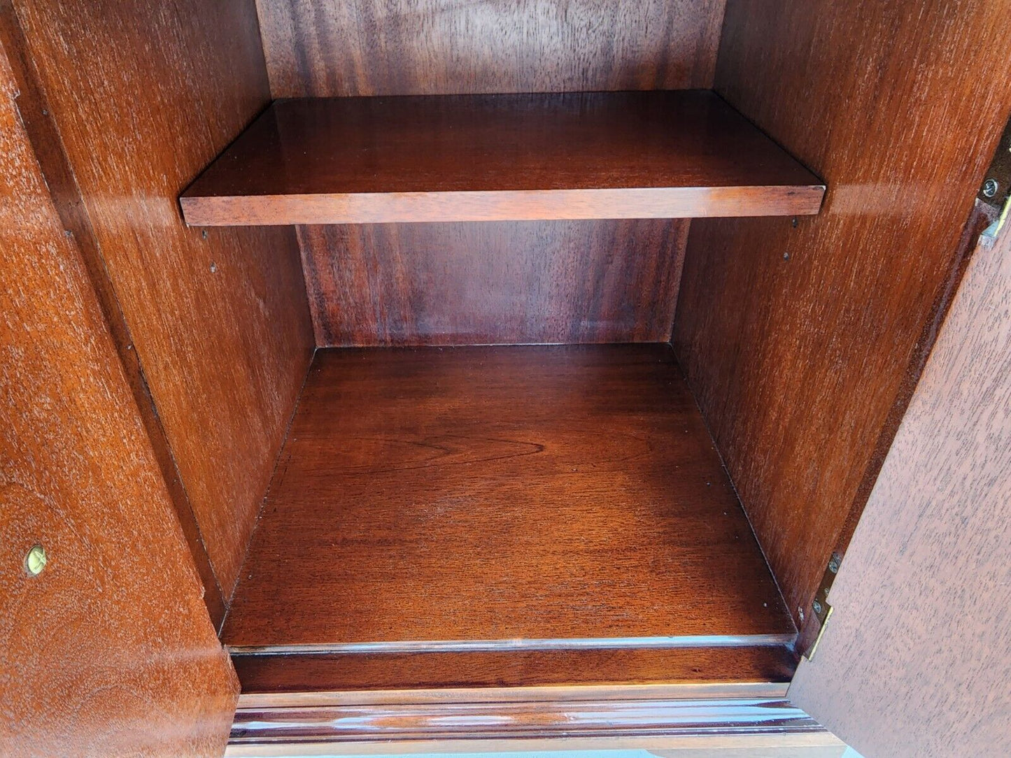 Vintage Buffet Bar Sideboard Fliptop Flame Mahogany by HICKORY WHITE