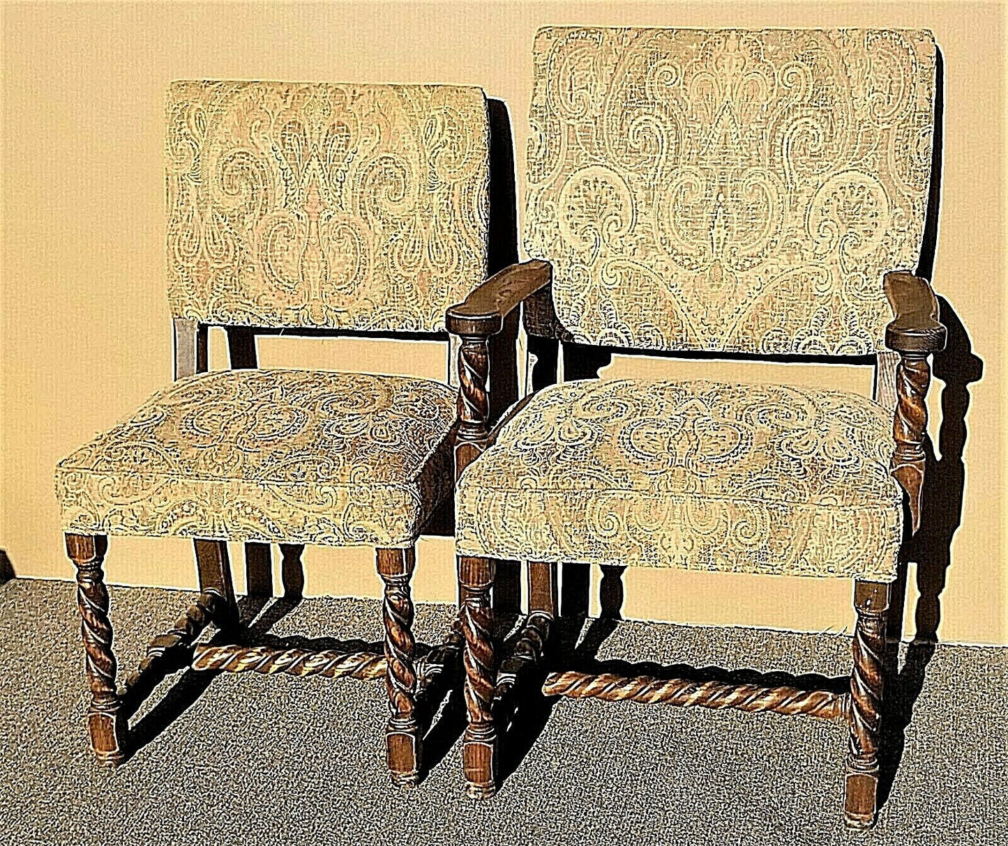Set of 6 Antique English Oak Carved Barley Twist Jacobean Style Dining Chairs