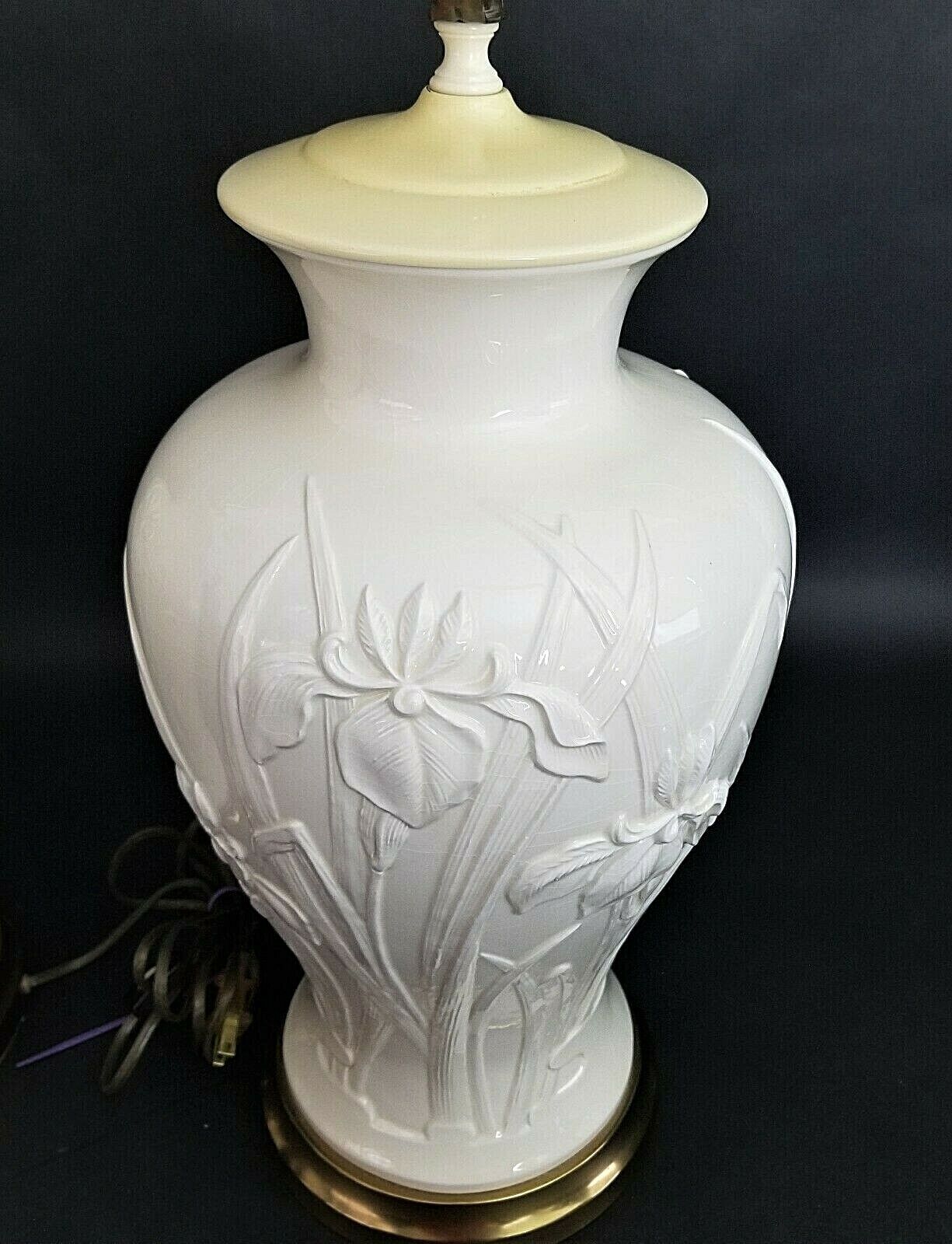 Vtg Pair of PAUL HANSON Ceramic Lamps with Embossed Iris Flowers in Cream/Ivory