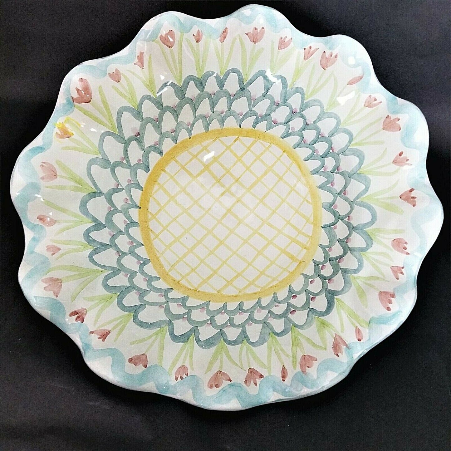 MACKENZIE CHILDS King Ferry Victoria Richard Serving Centerpiece Scalloped Bowl