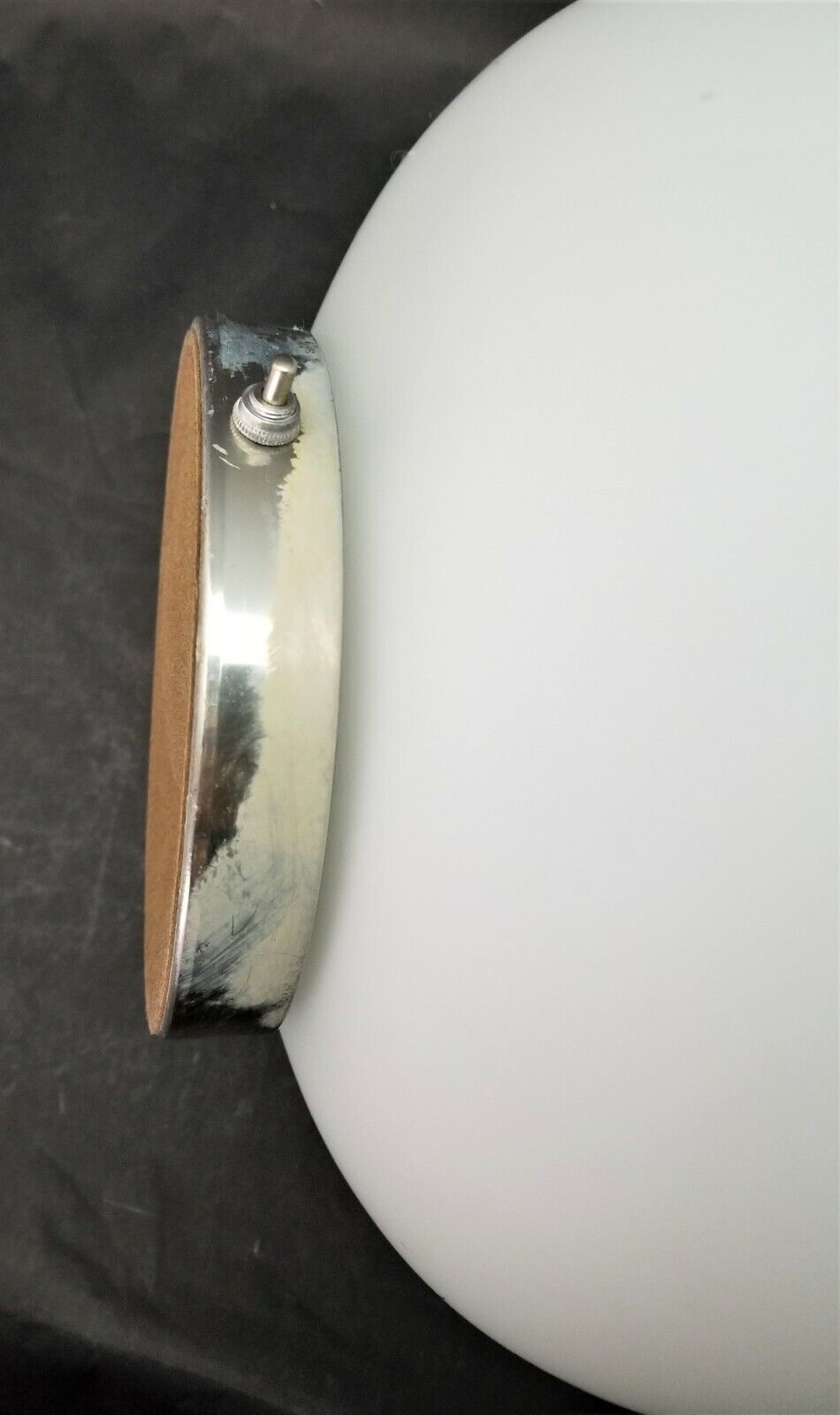 LAUREL LAMP CO Large Frosted Glass Teardrop Style MCM Table Lamp