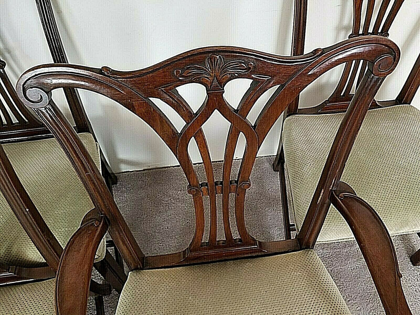 Set of 4 Antique English Chippendale Georgian Mahogany Dining Side Chairs Only