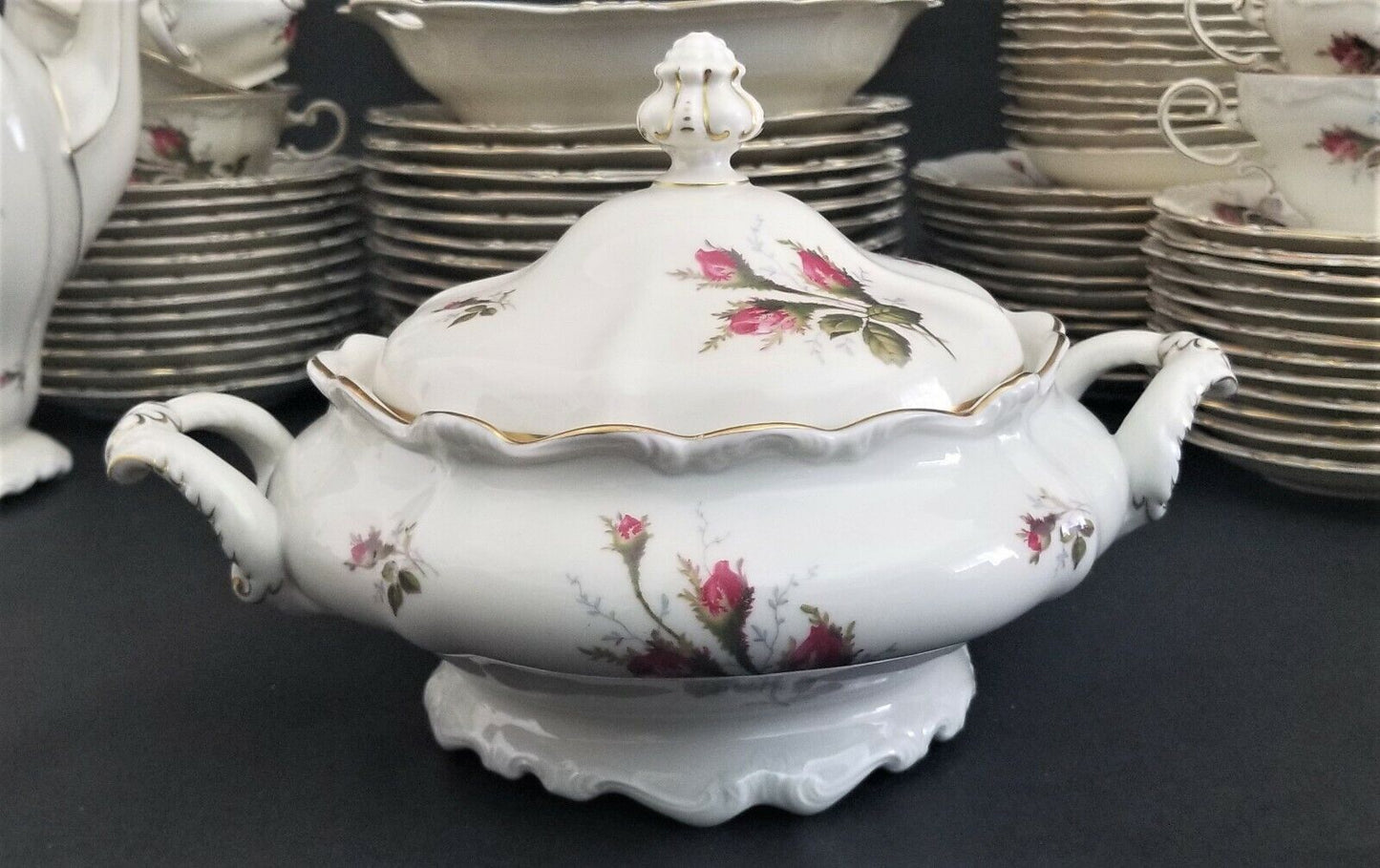 ROSENTHAL Pompadour Moss Rose Covered Serving Casserole Dish