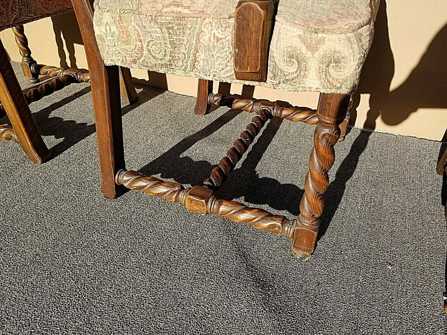Set of 6 Antique English Oak Carved Barley Twist Jacobean Style Dining Chairs