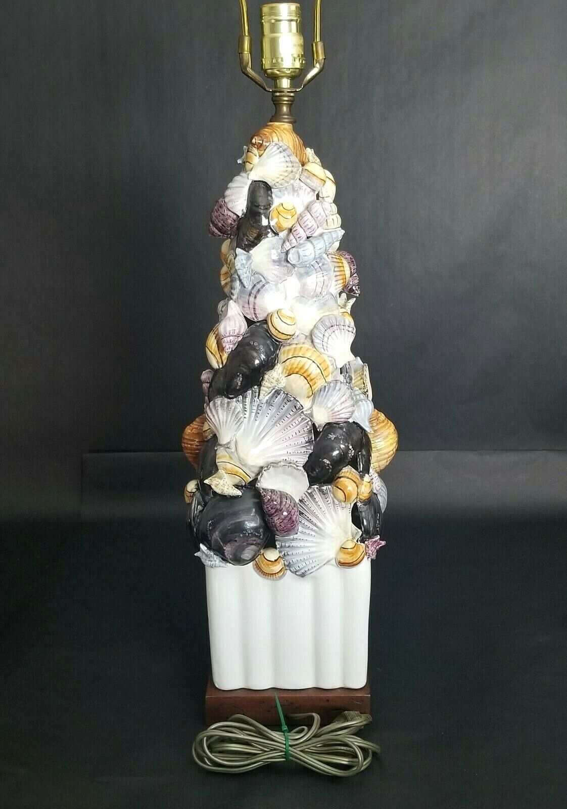 PAUL HANSON 3 Dimensional Tower of Sea Shells Ceramic Table Lamp Beach Coastal