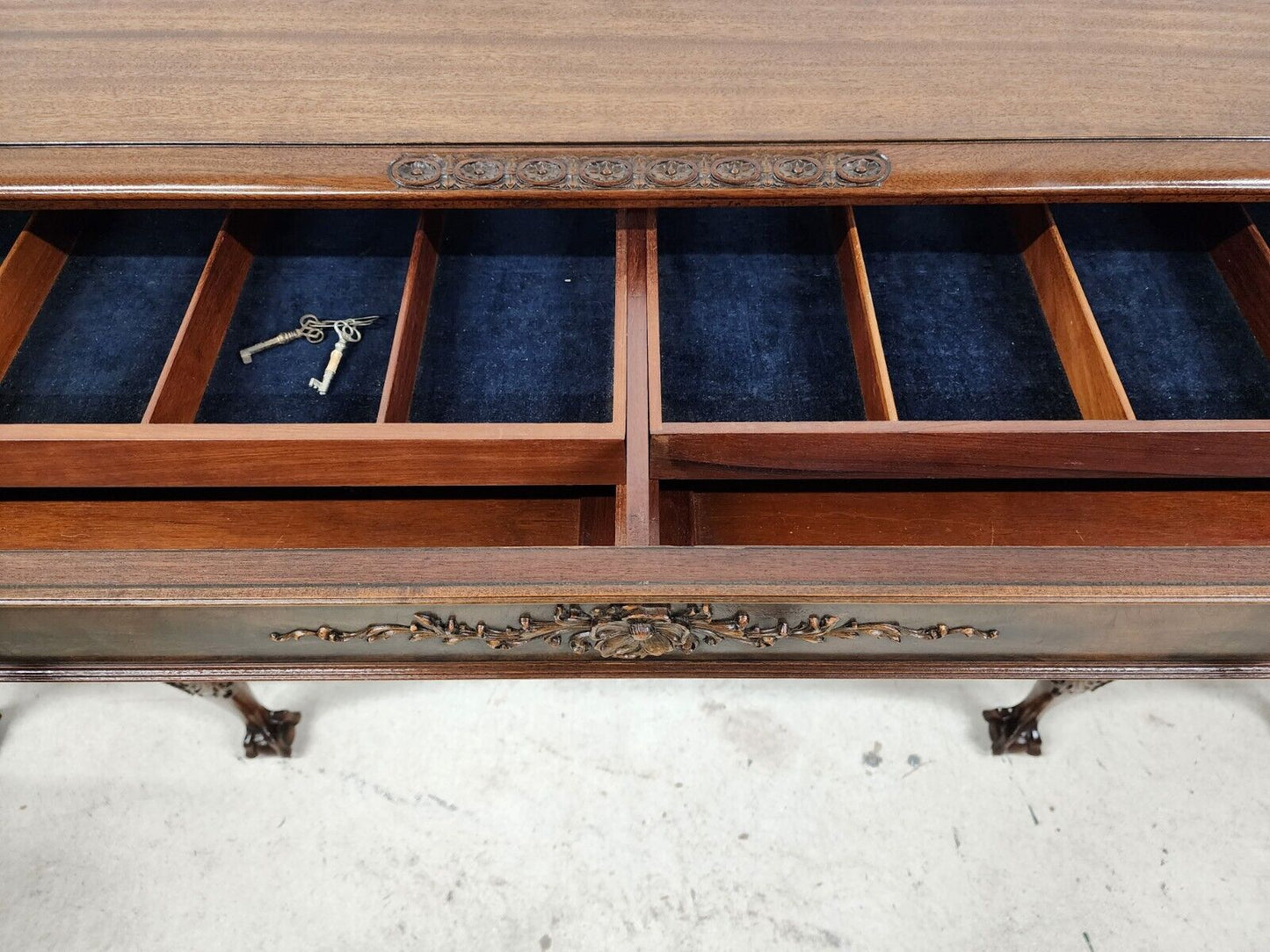 Chippendale Buffet Sideboard Antique by ROYAL FURNITURE Co