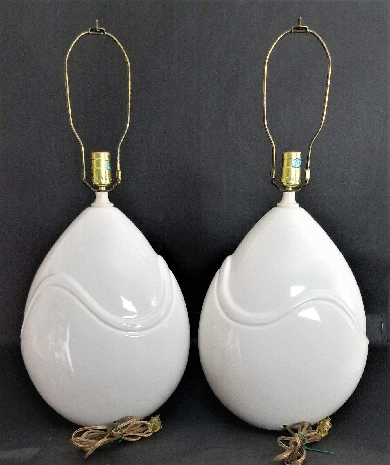 Vintage Pair of Art Deco Teardrop White Ceramic Table Lamps