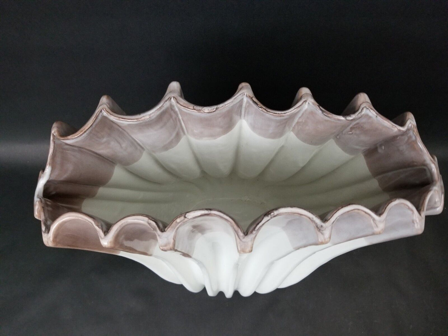 Huge GARCIA IMPORTS Spain Ceramic Scalloped Clam Shell Vase 20" x 16"