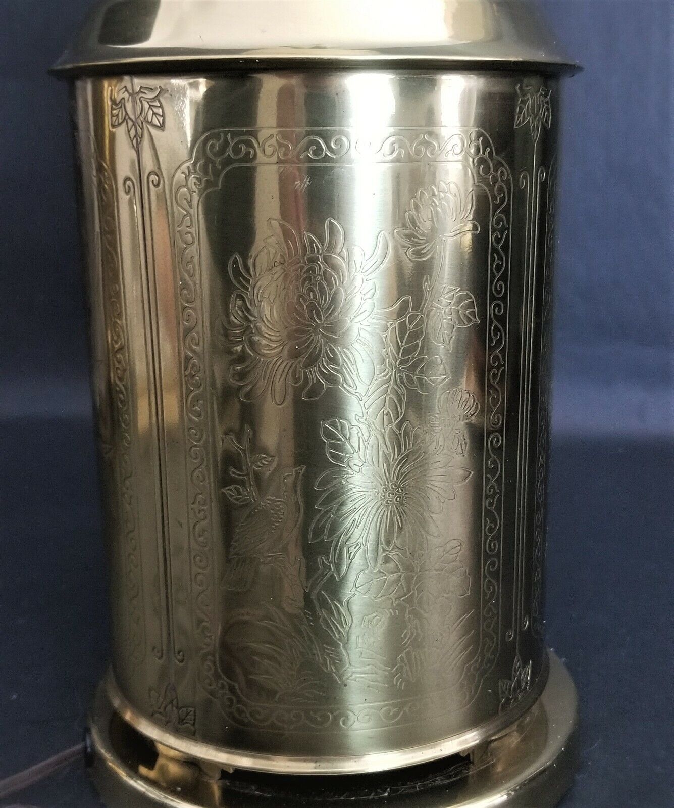 Vintage Brass Asian Chinoiserie Tea Cannister Table Lamp on Brass Base