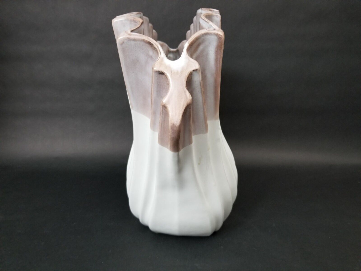 Huge GARCIA IMPORTS Spain Ceramic Scalloped Clam Shell Vase 20" x 16"