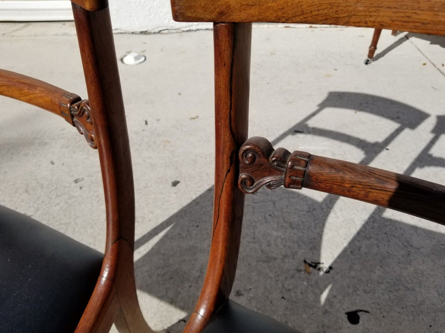 (1) ONLY William IV ca 1830 Hand Carved Mahogany Dining Chairs Turned Legs