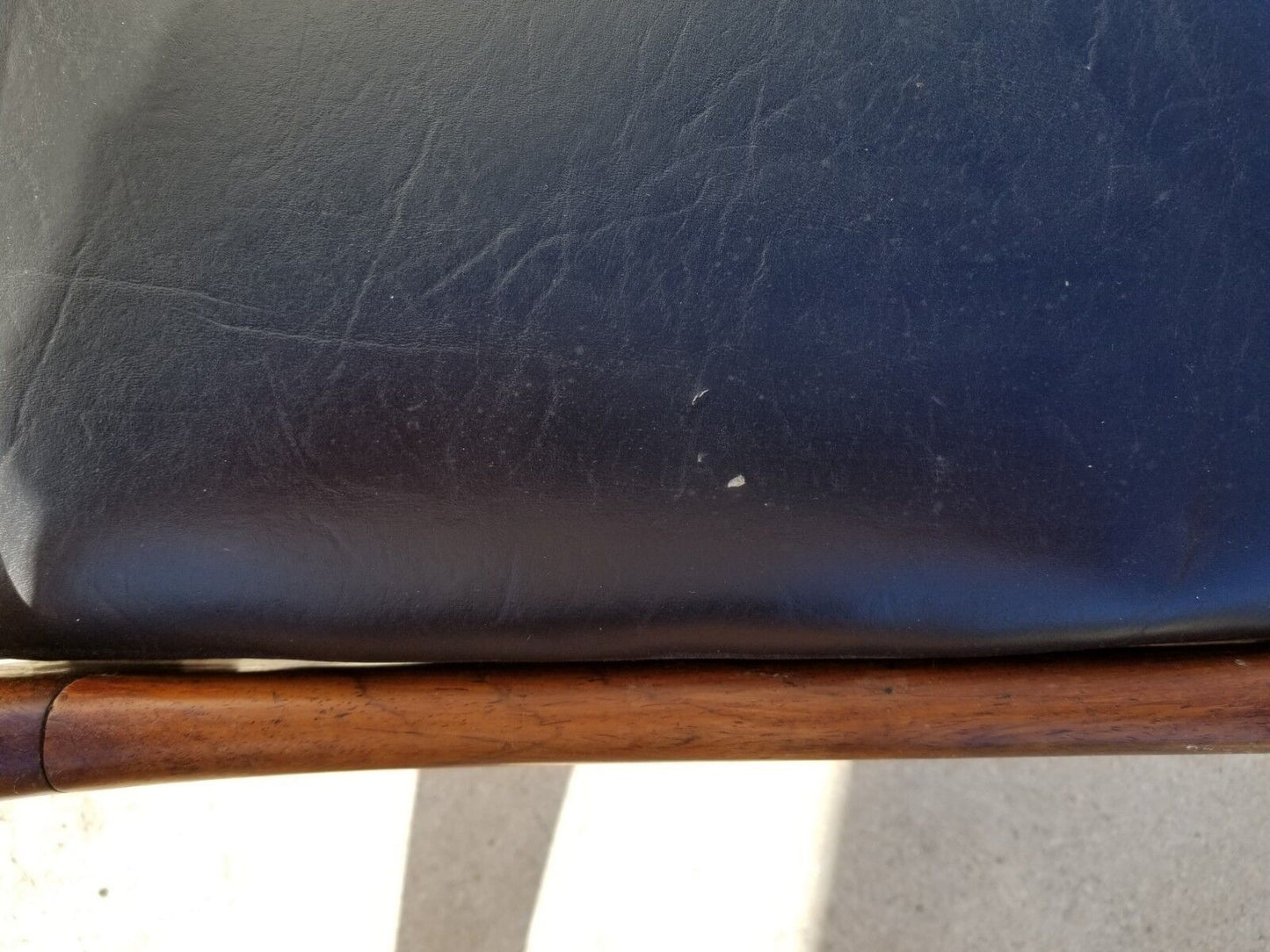 (1) ONLY William IV ca 1830 Hand Carved Mahogany Dining Chairs Turned Legs