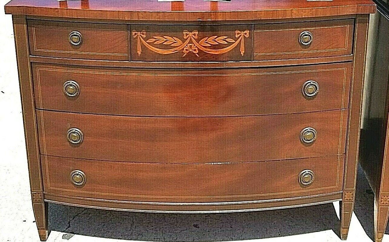 Antique VANLEIGH FURNITURE of New York Mahogany Federal Style Dresser