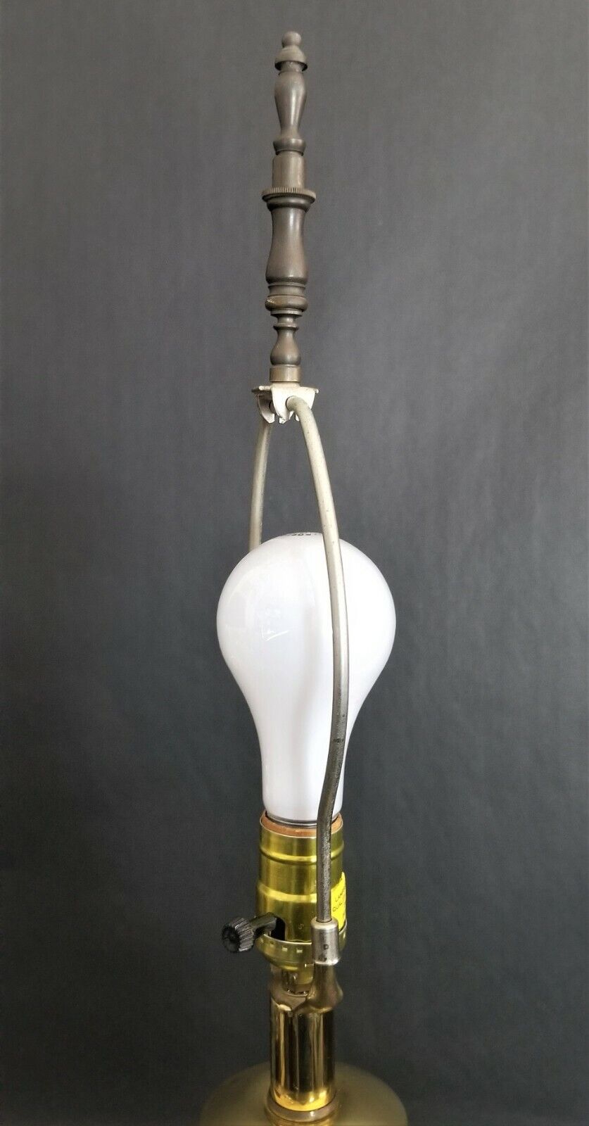 Vintage Brass Asian Chinoiserie Tea Cannister Table Lamp on Brass Base