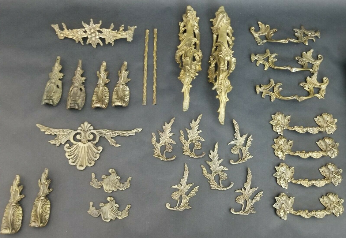 Door Drawer Pulls Handles Ornate Acanthus Leaf Gilt Bronze - Set of 2