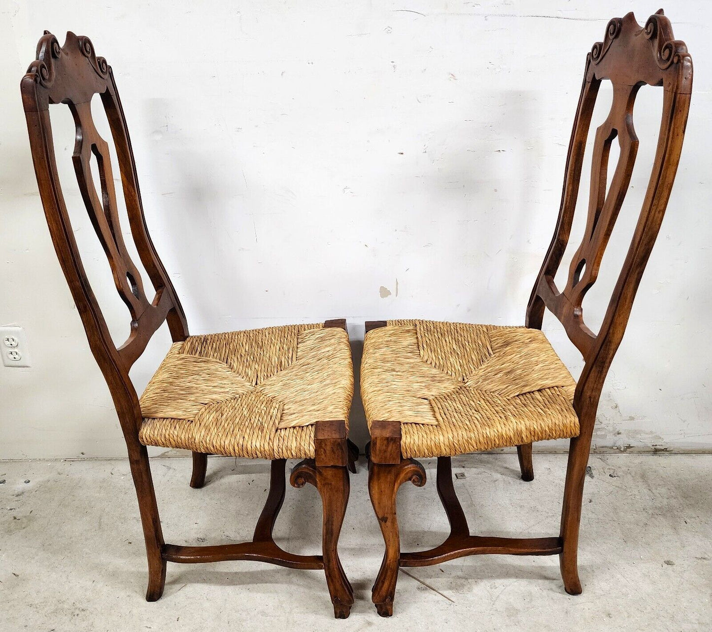 Italian Venetian Dining Chairs Walnut Rush Seat Hand Made (6)