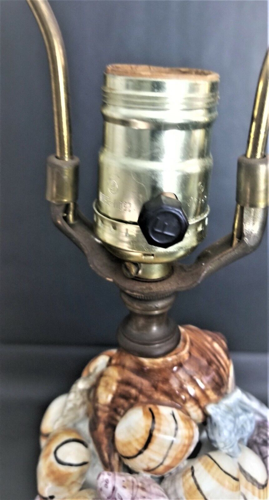 PAUL HANSON 3 Dimensional Tower of Sea Shells Ceramic Table Lamp Beach Coastal