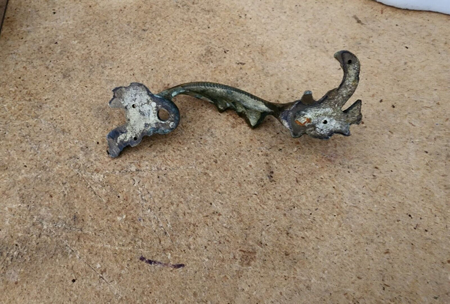 Door Drawer Pulls Handles Ornate Acanthus Leaf Gilt Bronze - Set of 2