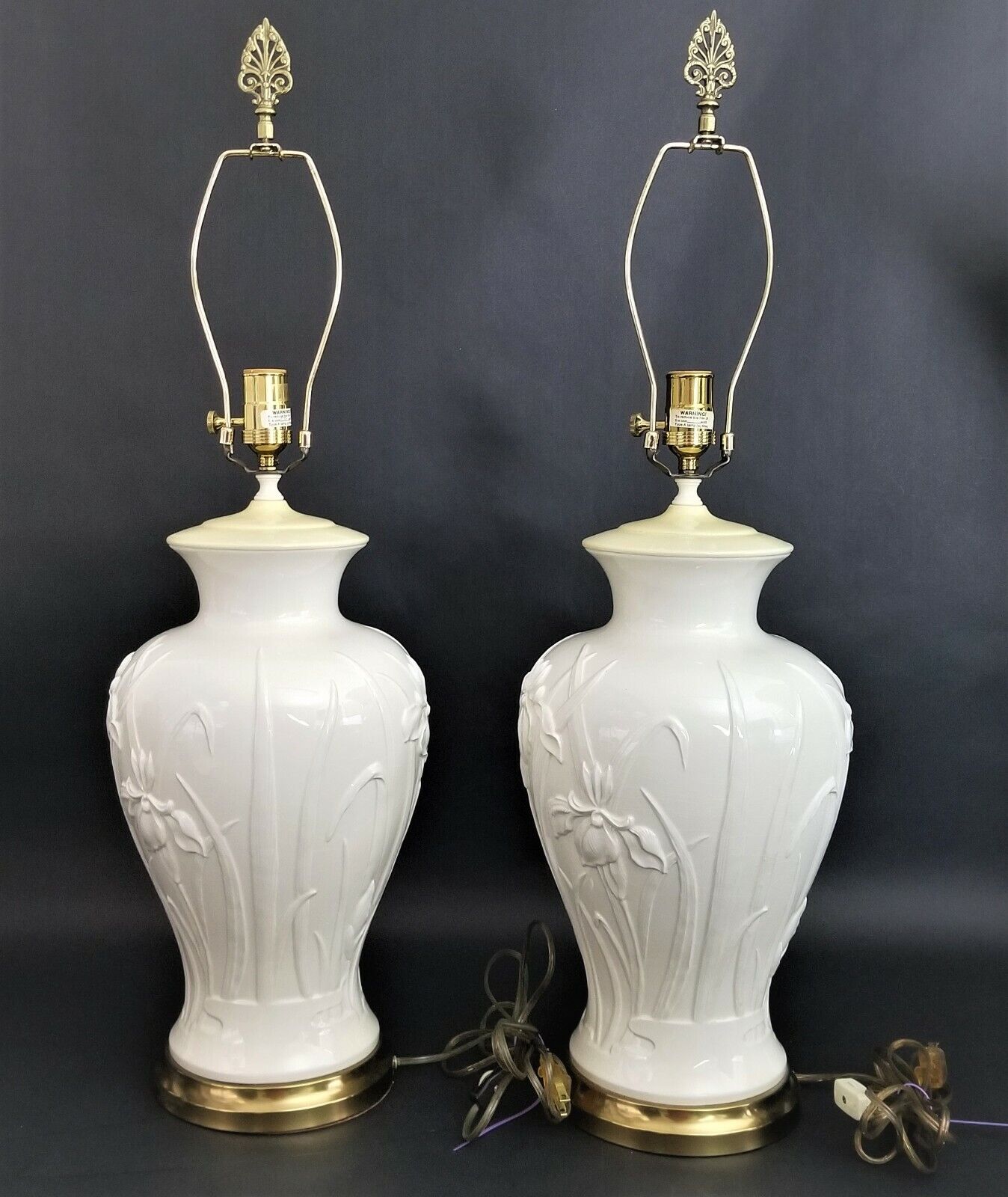 Vtg Pair of PAUL HANSON Ceramic Lamps with Embossed Iris Flowers in Cream/Ivory