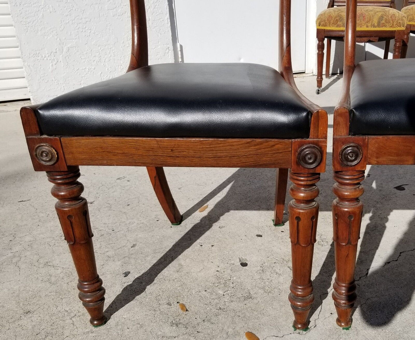 (1) ONLY William IV ca 1830 Hand Carved Mahogany Dining Chairs Turned Legs