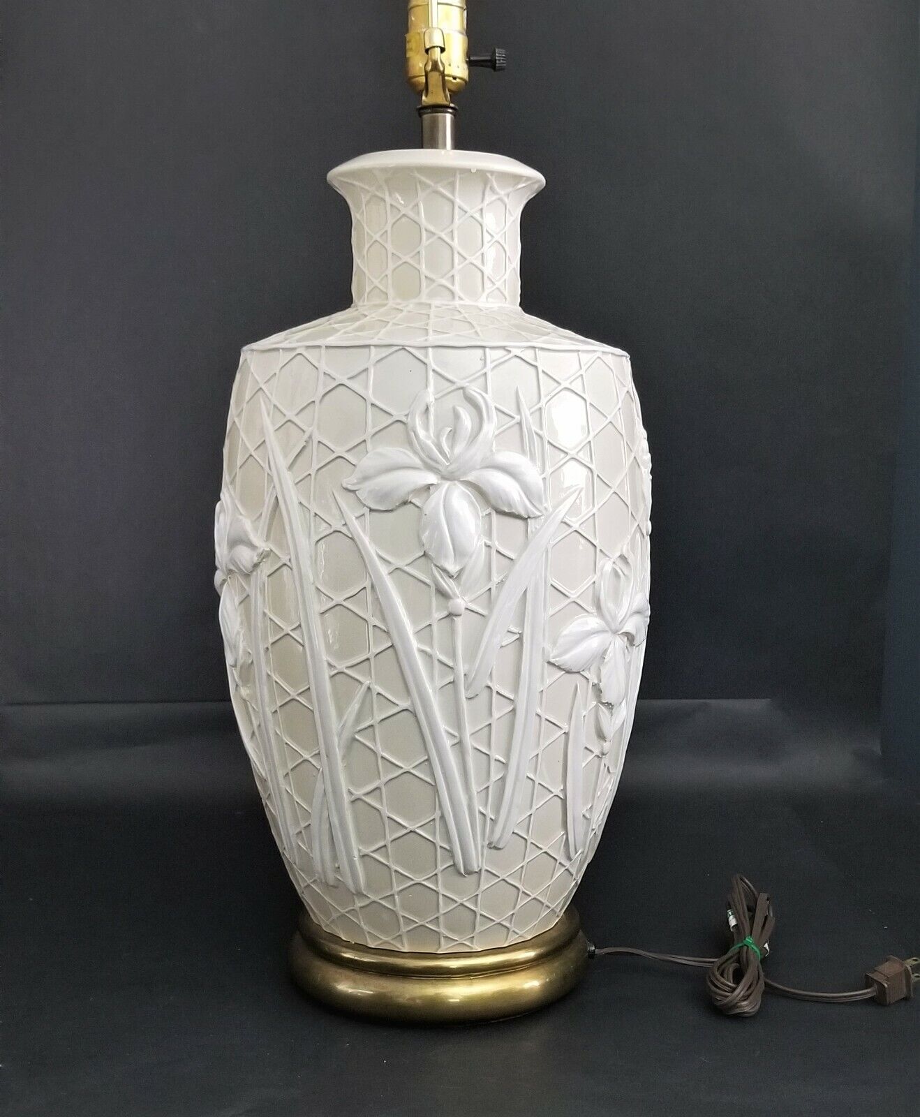 1979 Large CHAPMAN Iris Table Lamp