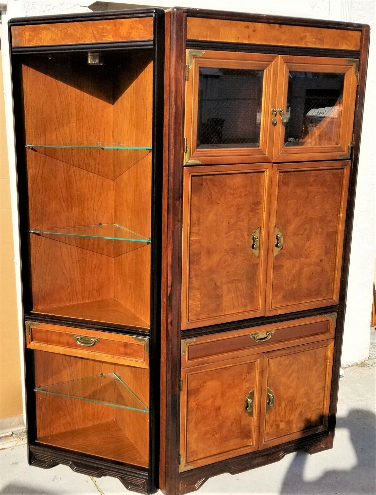 3 Piece BROYHILL Asian Chinoiserie Lighted Dry Bar Cabinet with Display Cases