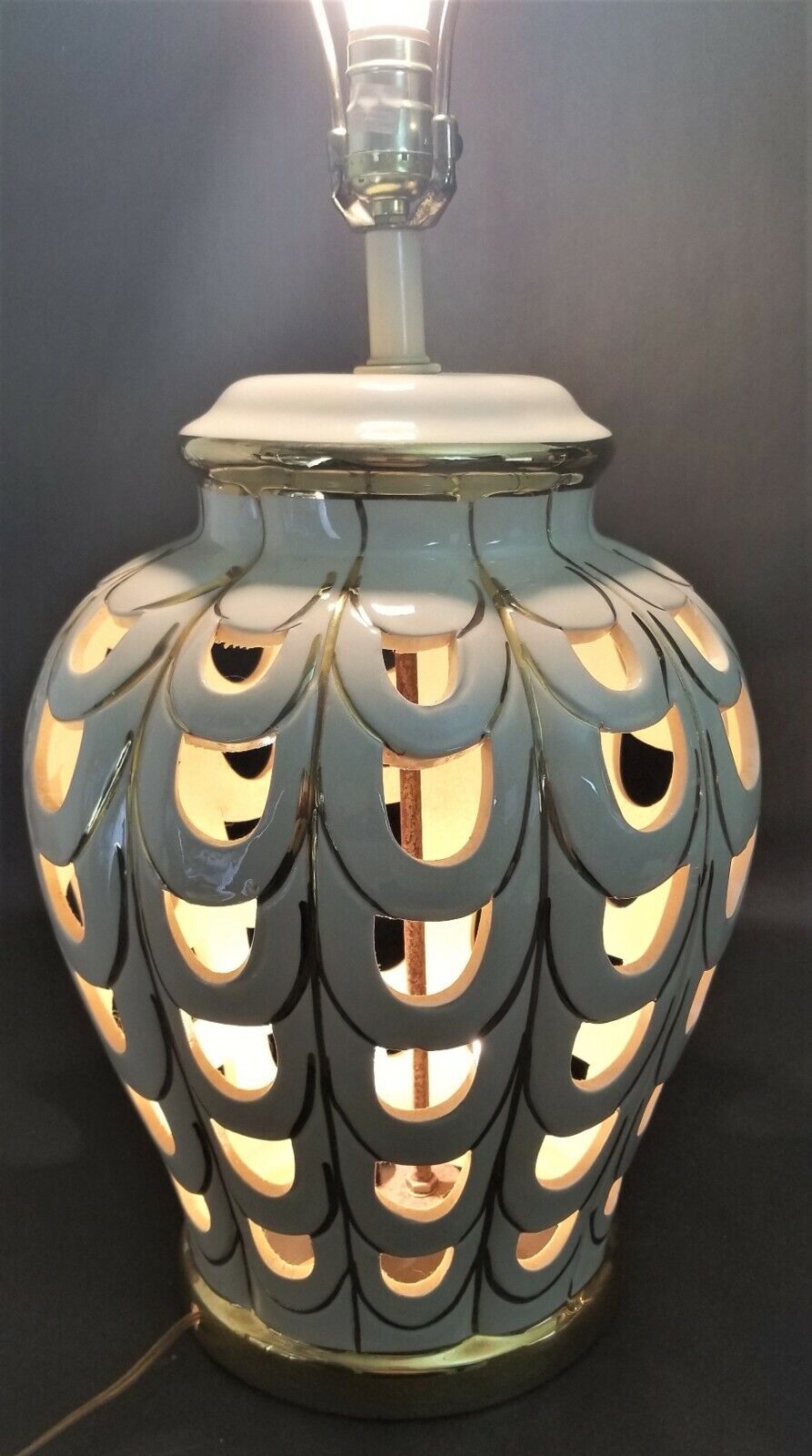 Vintage  Table Lamp by SUNSET COSCO Ceramic 2 Light Reticulated Gold Accents