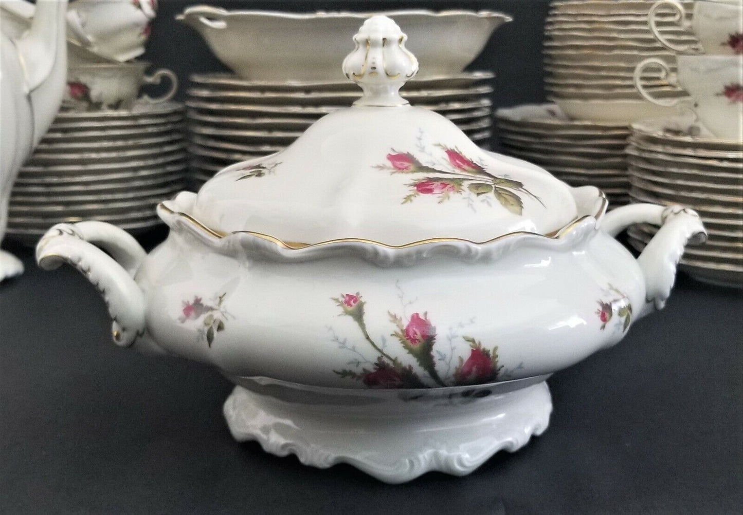 ROSENTHAL Pompadour Moss Rose Covered Serving Casserole Dish
