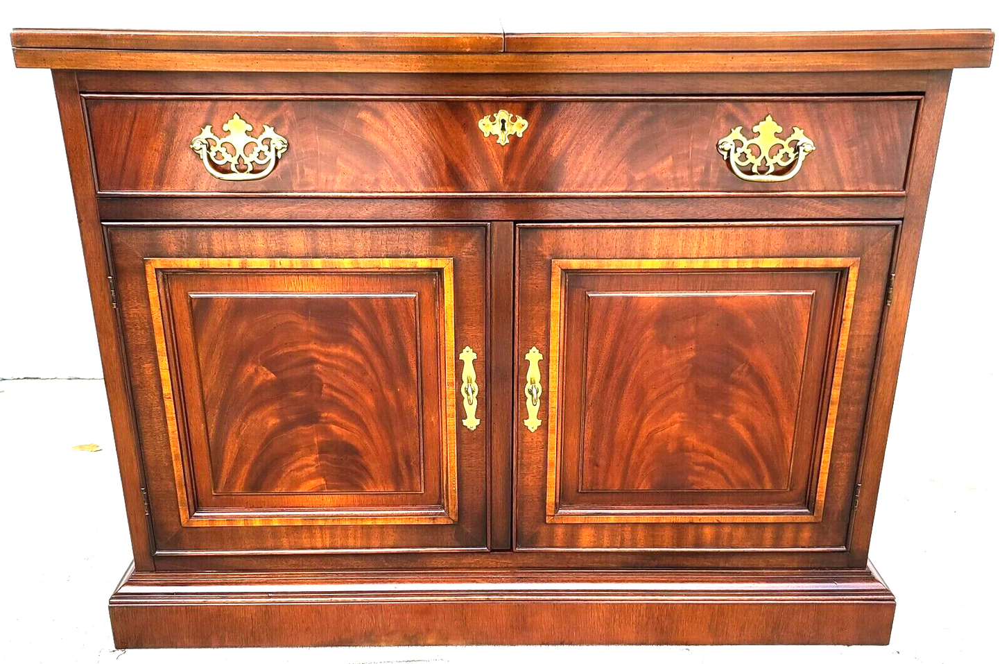 Vtg DREXEL Flame Mahogany Flip Top Rolling Buffet Sideboard Dry Bar Server Cart