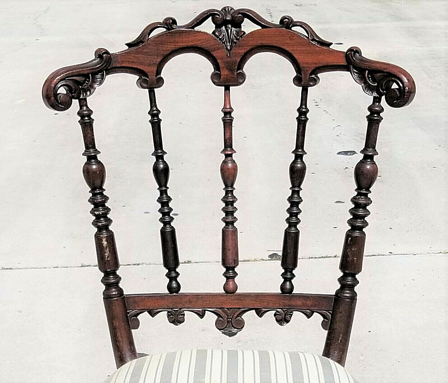Antique Hand Carved Mahogany Chiavari Vanity Desk Accent Dining Chair