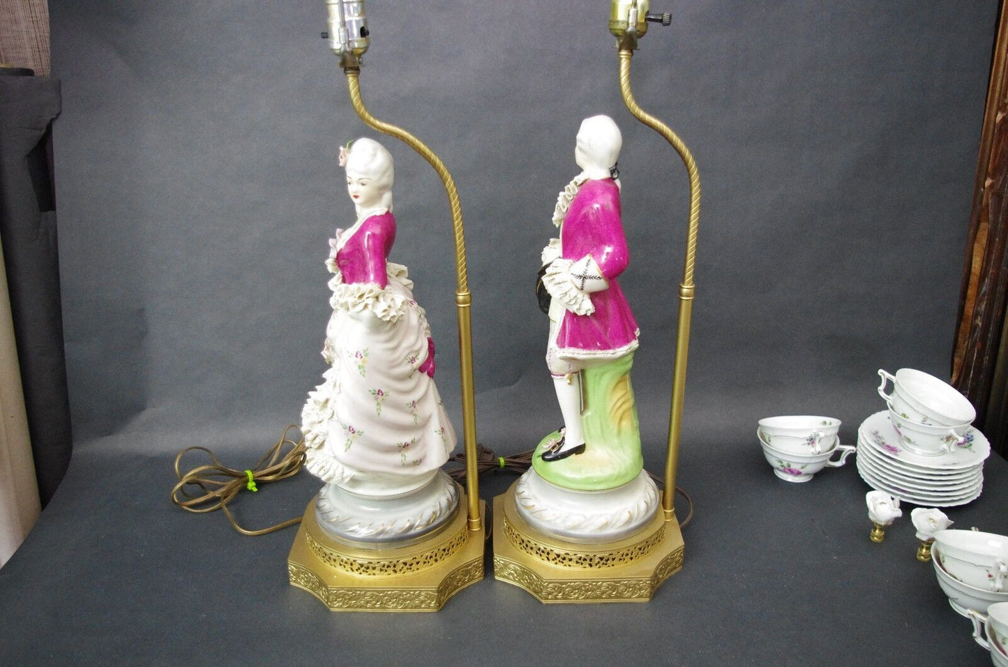 Vtg Pair Dresden Continental Chantilly Figural Victorian Porcelain Table Lamps