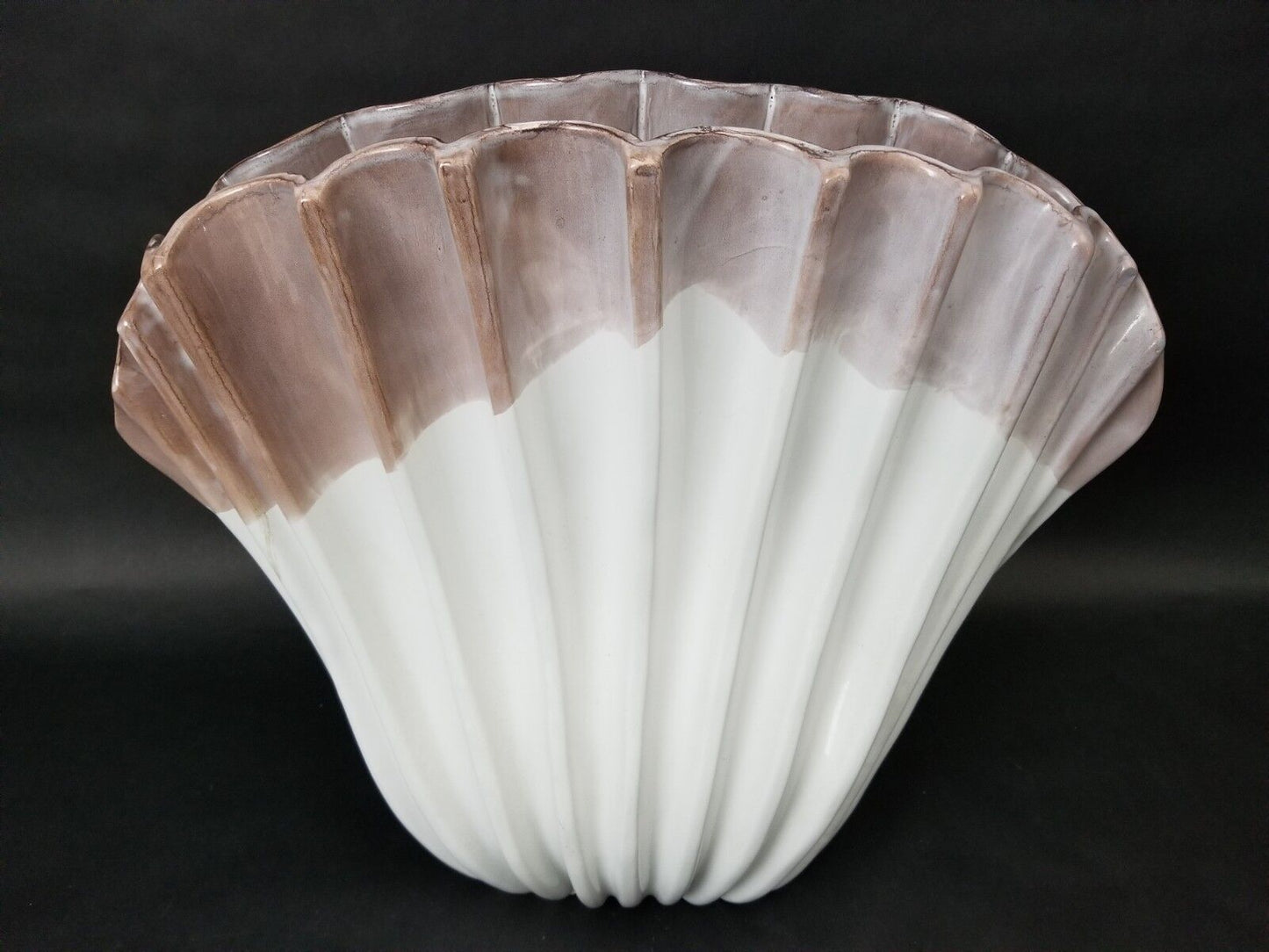 Huge GARCIA IMPORTS Spain Ceramic Scalloped Clam Shell Vase 20" x 16"
