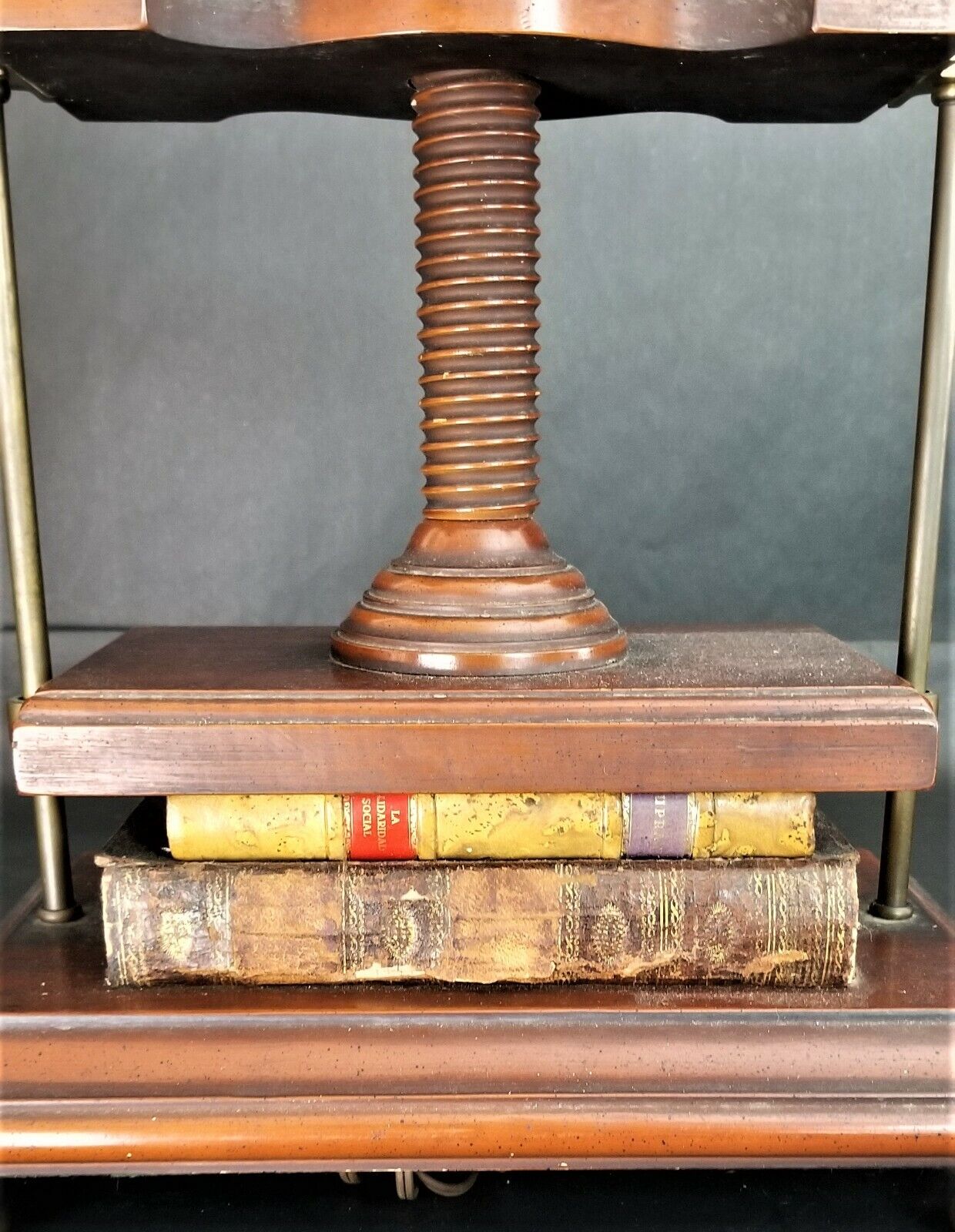 Vintage NORMAN PERRY Wood Book Press Library Table Lamp with Real Books