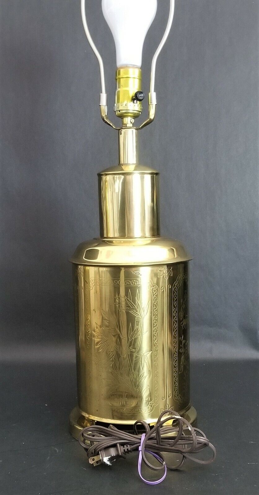 Vintage Brass Asian Chinoiserie Tea Cannister Table Lamp on Brass Base