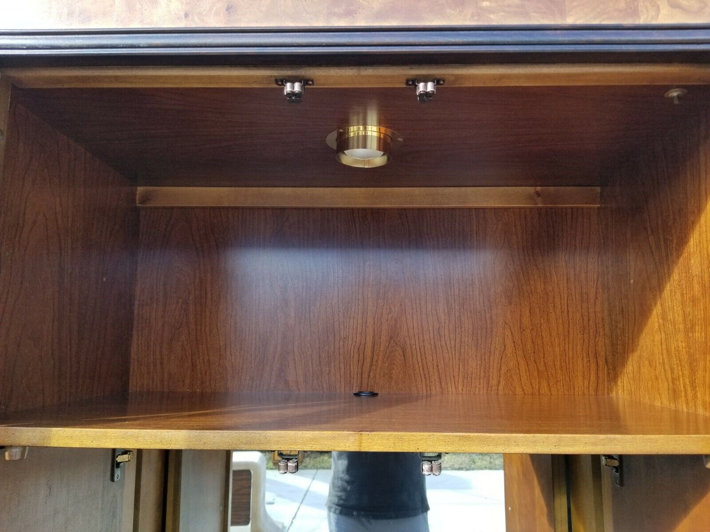 3 Piece BROYHILL Asian Chinoiserie Lighted Dry Bar Cabinet with Display Cases