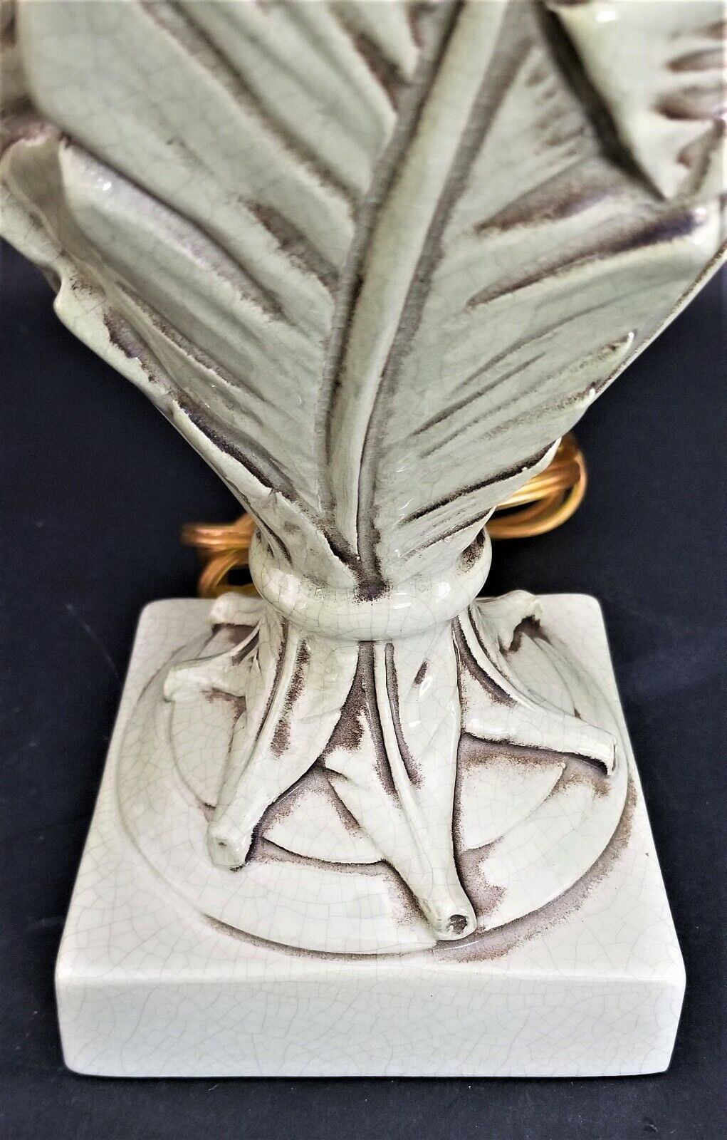 BRADBURN GALLERY Tropical Coastal Palm Leaves Crackle Finish Table Lamp